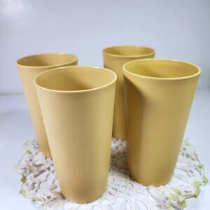 Tupperware Tall Tumblers Set of 4 Drink Glass 8 oz Juice Cups 873 Vintage